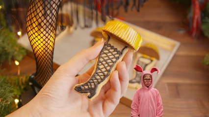 Leg Lamp Cookies Will Get A Christmas Story Fans SO EXCITED