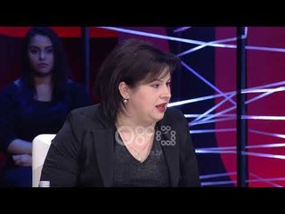 Ora News - Shpërthen Kocaqi: Parukjerja ime merr më shumë se unë që jam pedagoge