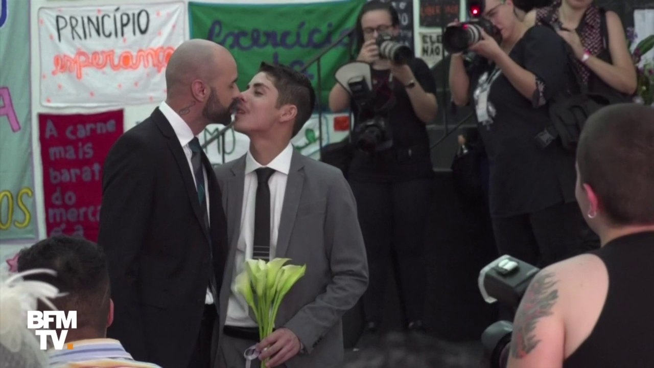 Brésil: des couples homosexuels se marient avant l’arrivée de Jair Bolsonaro au pouvoir