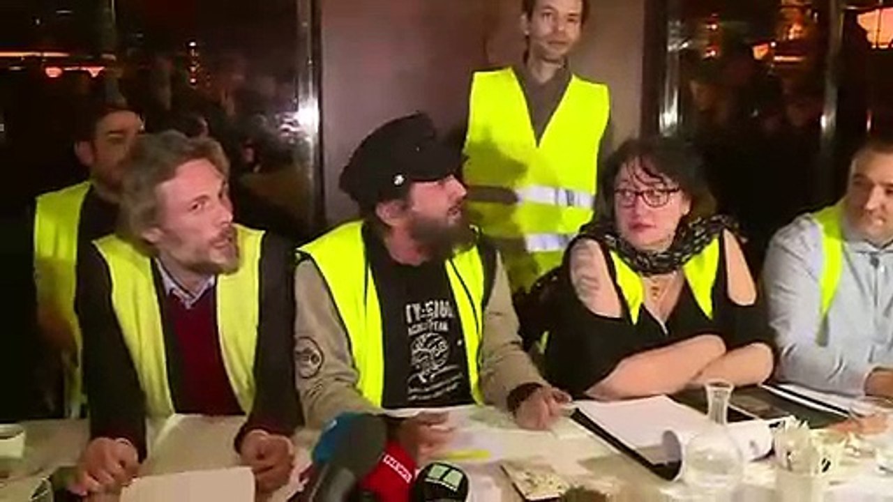 Européennes: "rassemblement gilets jaunes" avec Francis Lalanne