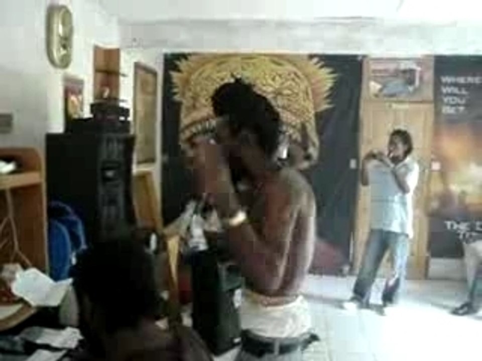 SIZZLA KALONJI fresstyle session