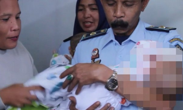 Dinsos Bireuen Tunggu Vonis Ibu Bayi Kembar Tiga