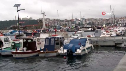 Gökçeada'da feribot seferlerine fırtına engeli
