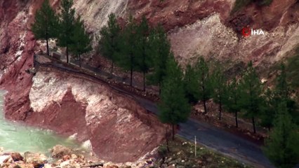 Dicle Barajı'nın kapaklarından biri kırıldı, sular altında kalan araç içerisindeki silahla kayboldu