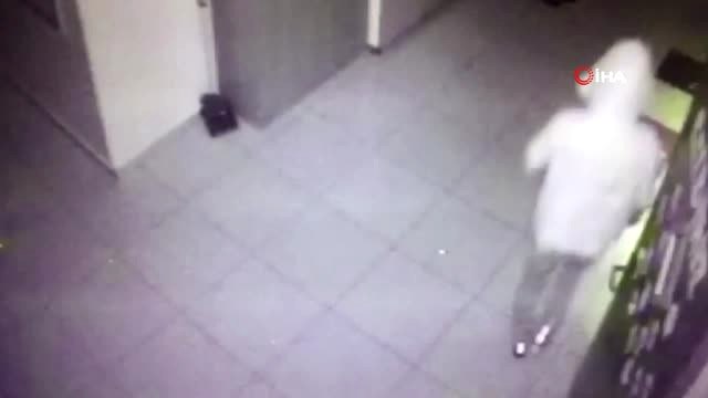 4 İş Yeri ve 3 Ayrı Okulu Soyan Hırsız Kamerada