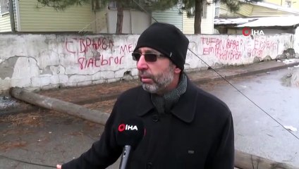 Çürüyen Telefon Direği Sokağa Devrildi