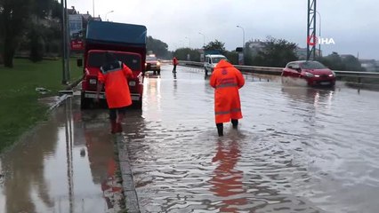 İbb Akom'dan Şiddetli Yağış ve Fırtına Uyarısı