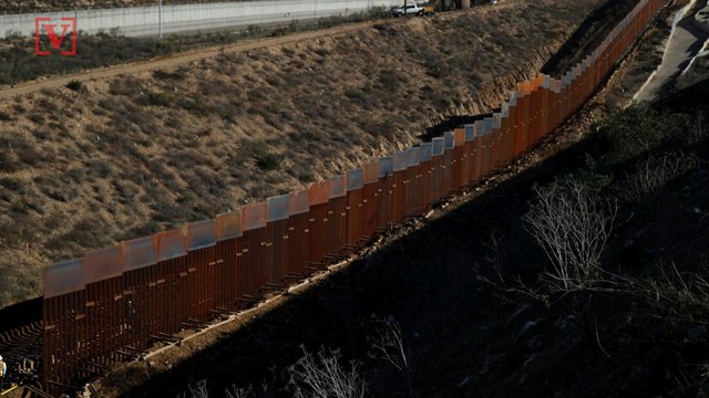 $1.4M Worth of Meth Dropped From Ultralight Aircraft Across U.S.-Mexico Border