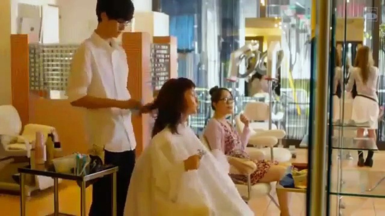 奥田民生になりたいボーイと出会う男すべて狂わせるガール - 笑える 日本映画フル2017 part 1/3