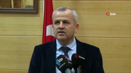 - Mesaneden tek parça halinde 10 santim ve 270 gram taş çıkardılar