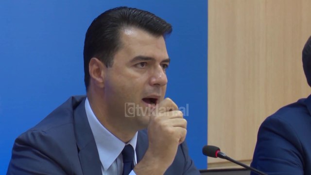 Opozita i jep fund bojkotit te parlamentit