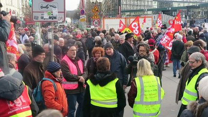 - Fransa’da Emeklilerden Protesto