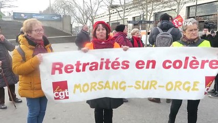 Fransa'da Emeklilerden Protesto