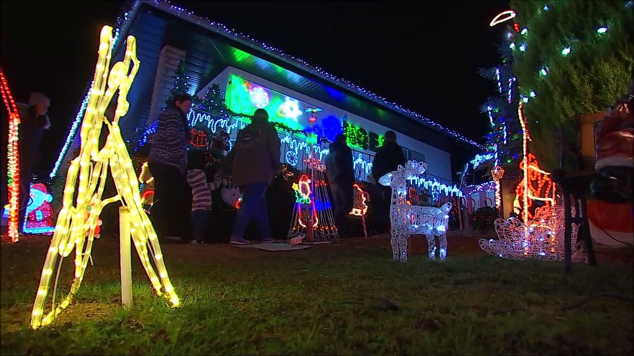 Illuminations : le succès de la "maison du Père Noël" en Moselle