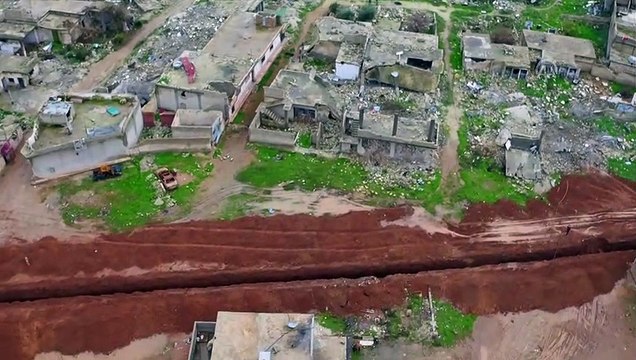 YPG/PKK'nın Ayn el-Arap'ta kazdığı hendek ve tüneller görüntülendi