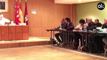 Un vocal de Carmena dice que "hay dirigentes de PP implicados en asesinatos" y estos se van