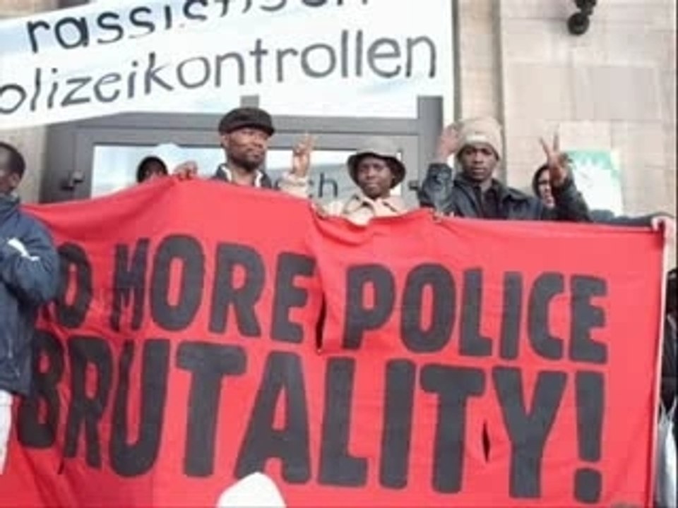 Represion policière