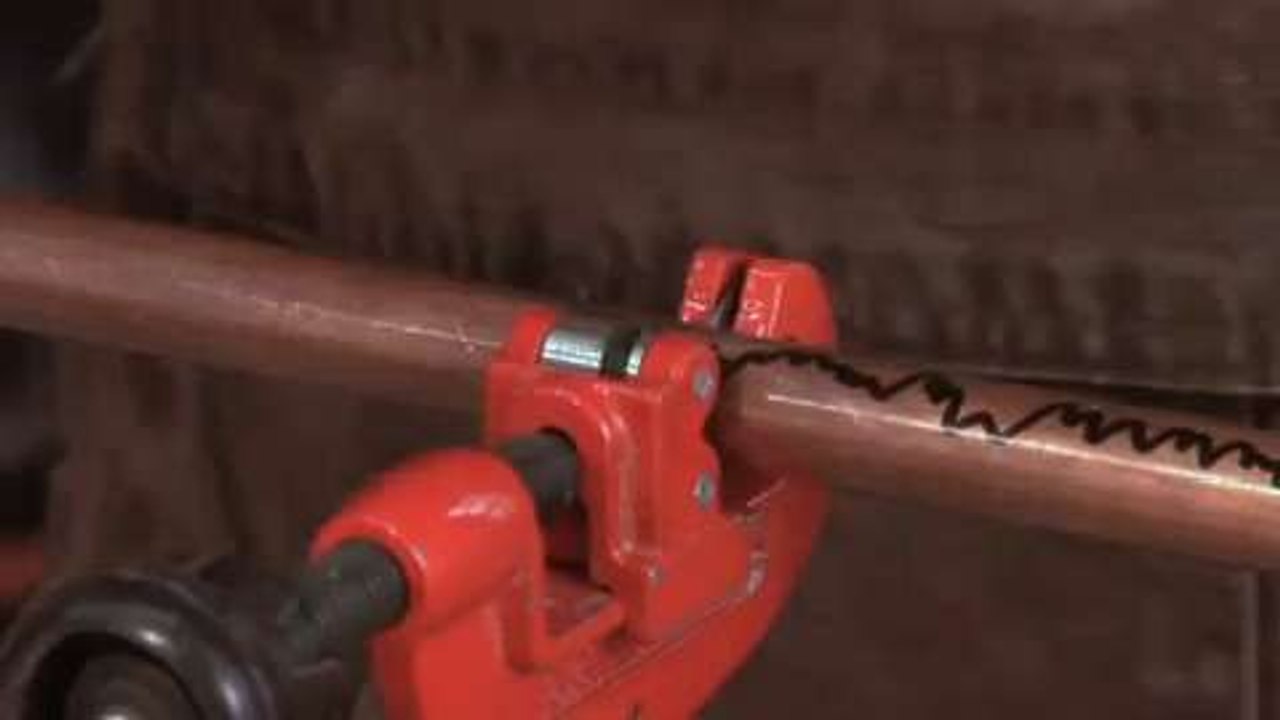 How to solder copper pipe