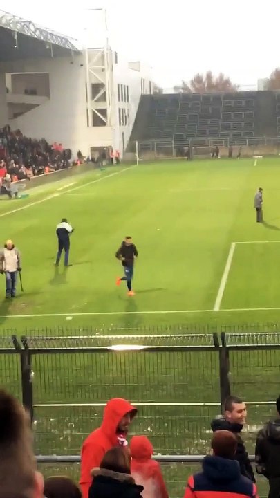 HOOLIGANS AU STADE DES COSTIERES !!!!