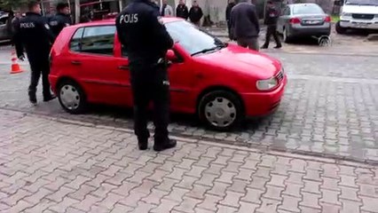 Otomobilinde silahlı saldırıya uğrayan kişi öldü - ADANA