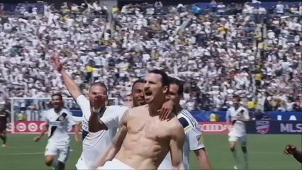 Παραμένει στους Γκάλαξι ο Ζλάταν Ιμπραήμοβιτς