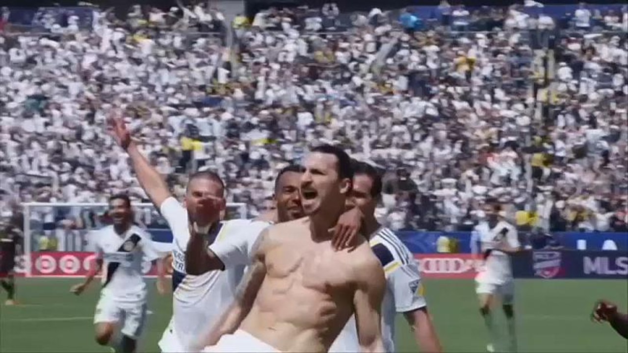 Zlatan Ibrahimovic confirma mais um ano nos LA Galaxy
