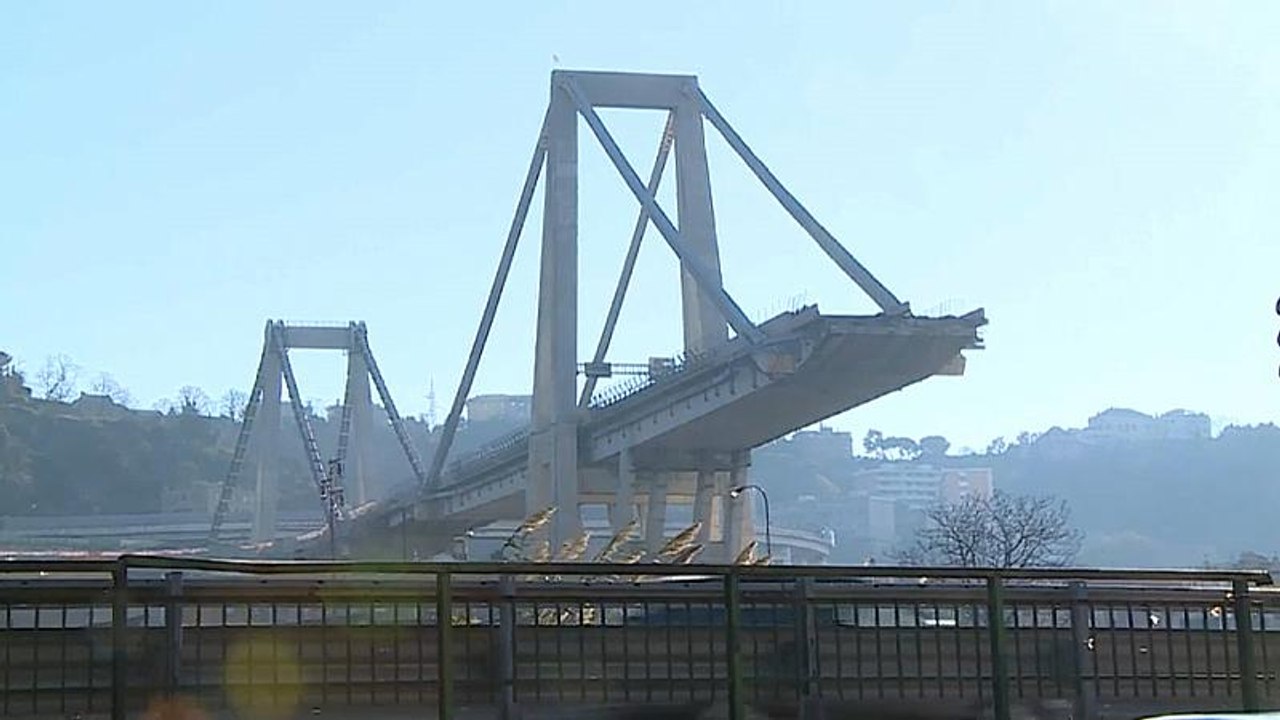 Egy év múlva épül fel az új híd Genovában