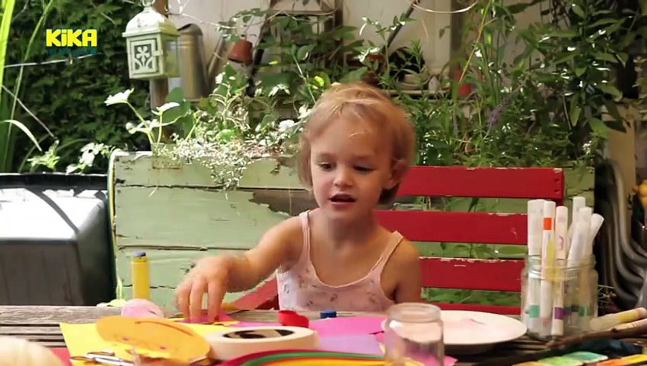 ENE MENE BU - 1507. Emma erzählt das Märchen von Dornröschen | Mehr auf KiKA.de