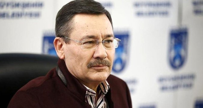 Melih Gökçek, AK Parti'nin Ankara Adayı Mehmet Özhaseki İçin Attığı Destek Tweetlerini Sildi