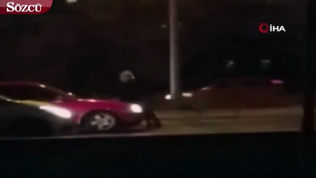 Genç kadını otomobille metrelerce sürükledi