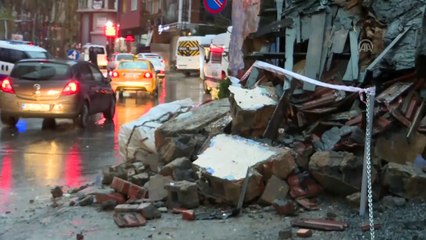 Şişli’de gecekondu çöktü - İSTANBUL