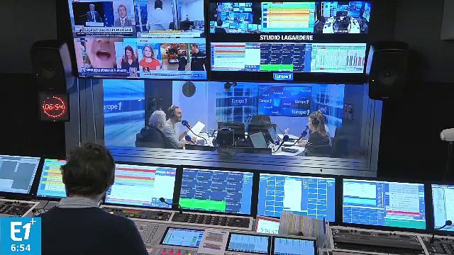 Matthieu Noël décrypte à sa façon la matinale de Nikos Aliagas : Nikos est entré dans la phase 'OTCBN' : 'On s'en tape de toute façon c'est bientôt Noël'