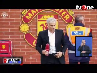 MU Pecat Jose Mourinho