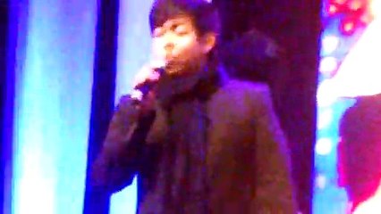 Quang Lê thử âm thanh live Cô hàng xóm, Mưa trên phố huế