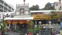 Vaikunta Ekadashi 2018 : Watch Huge Devotees Rush at Temples వైకుంఠ ఏకాదశి కళకళలాడుతూ దేవాలయాలు