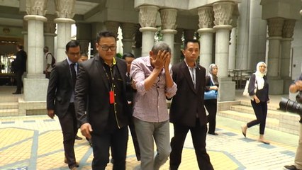 Télécharger la video: Four-day remand for Tabung Haji COO in MACC probe