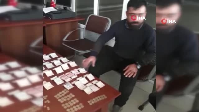 Dilencinin Üzerinden 2 Bin 141 TL Para Çıktı