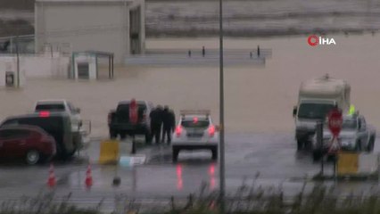 İstanbul Havalimanı şantiye alanını su bastı