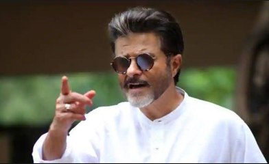 B’wood reacts on Naseeruddin Shah’s comment over Virat Kohli being ‘worst behaved player’