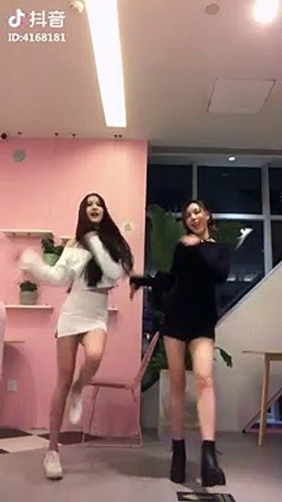 Tik tok dancing girl