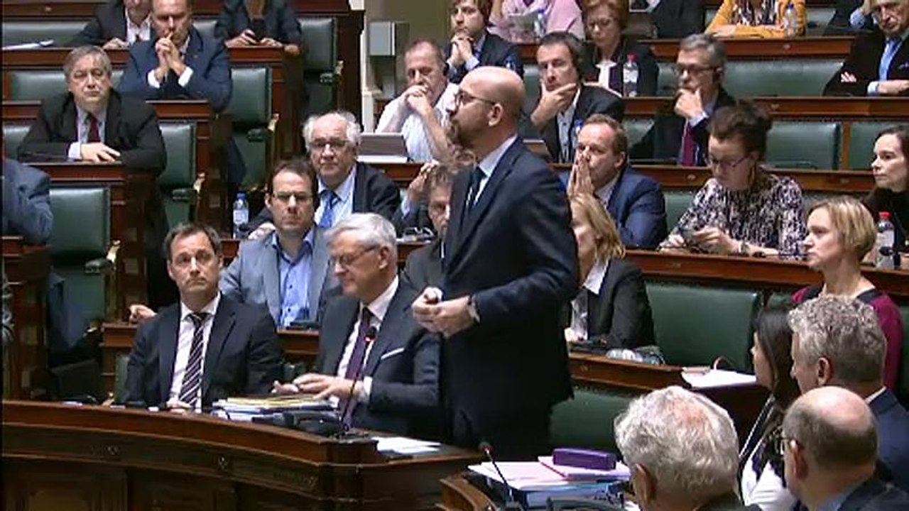 Regierungskrise in Belgien - Premierminister reicht Rücktritt ein