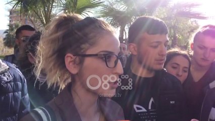 Ora News - Studentja që u "përplas" me Ramën: Ne po e ndihmojmë të mirëqeverisë