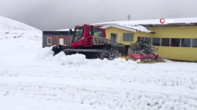 Davraz Kayak Merkezinde Kar Kalınlığı 40 Santimetreye Ulaştı