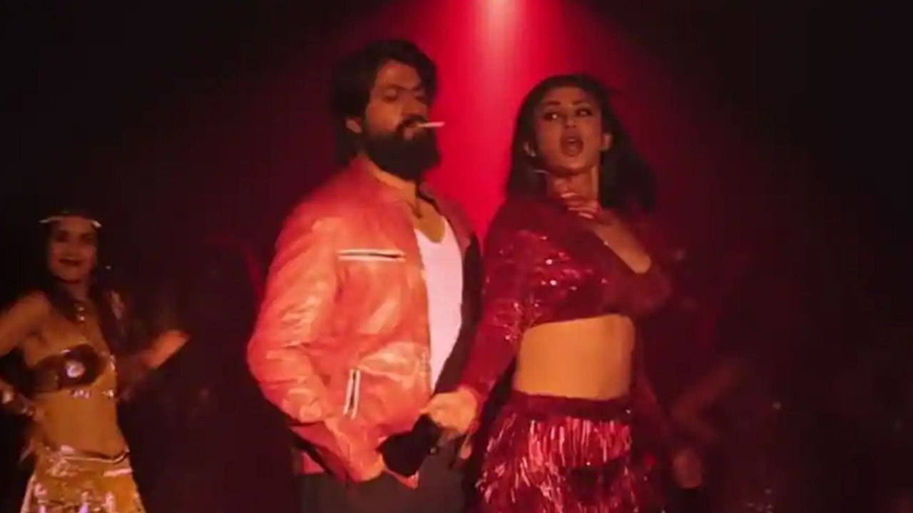 KGF Kannada Movie: ಯಶ್ ಬಾಲಿವುಡ್ ಹೋಗ್ತಾರಾ? |FILMIBEAT KANNADA