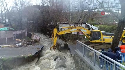 Sarıyer'de Sel Sularının Yıktığı Kanal Köprüsü Havadan Görüntülendi