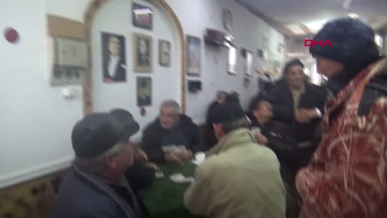 Bursa 20 Yaşındaki Muhtar Adayı, Seçim Çalışmalarına Başladı