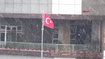 İstanbul Taksim'de Kar ve Fırtına