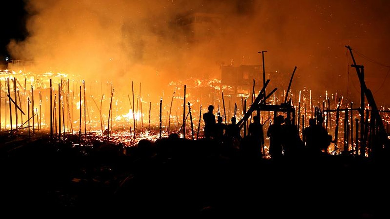 Großbrand in brasilianischem Slum
