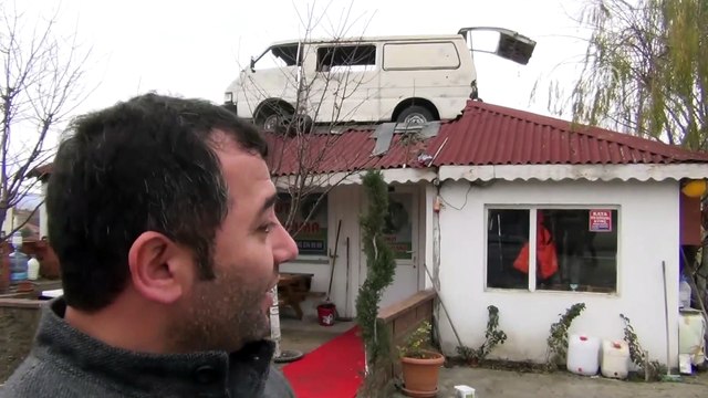 Minibüsü çatıda görenler şaşırıyor - AMASYA