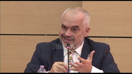 Rama ne Vlore per dialogun me studentet: Tarifa zero per ata me ndihme ekonomikë